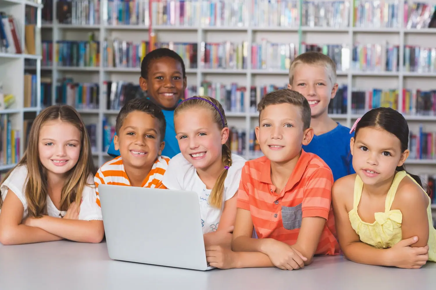 Edukacja medialna dla dzieci - jak uczyć krytycznego myślenia